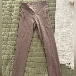 Aritzia TNA cropped leggings